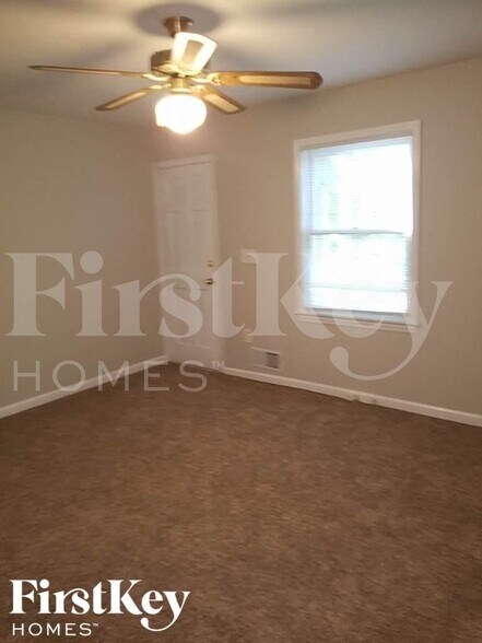 Building Photo - 4275 Red Fox Trail