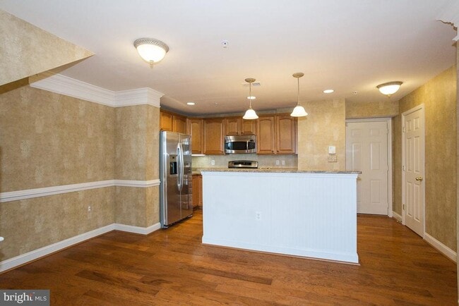 Building Photo - 15426 Rosemont Manor Dr