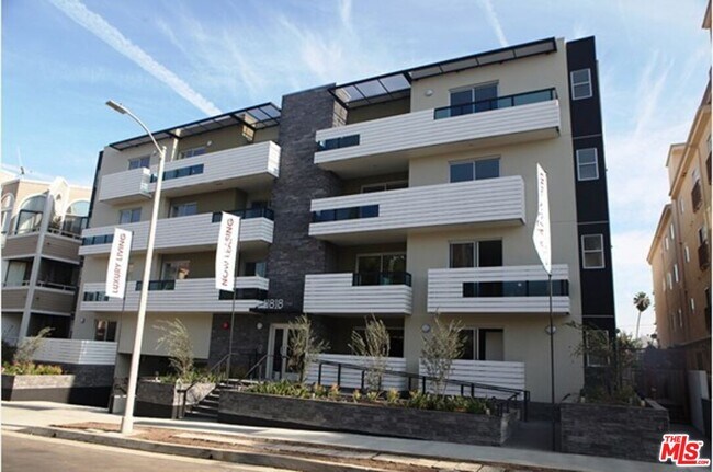 Building Photo - 11818 Dorothy St