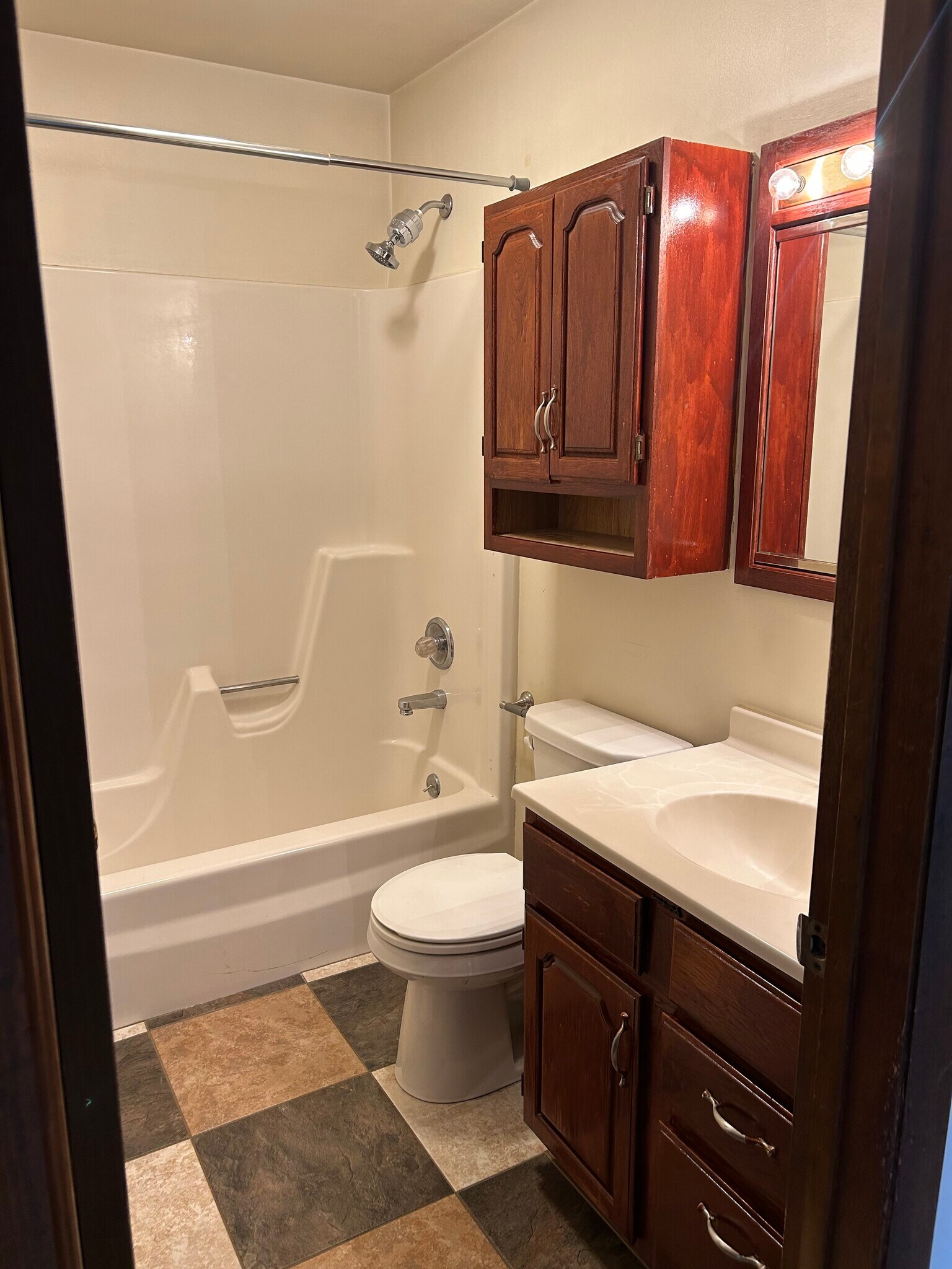 Building Photo - 126A E Main St