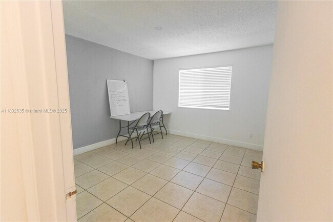 Building Photo - 15770 SW 106th Terrace
