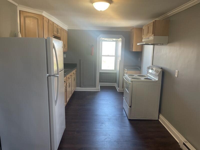 Building Photo - 128 High St