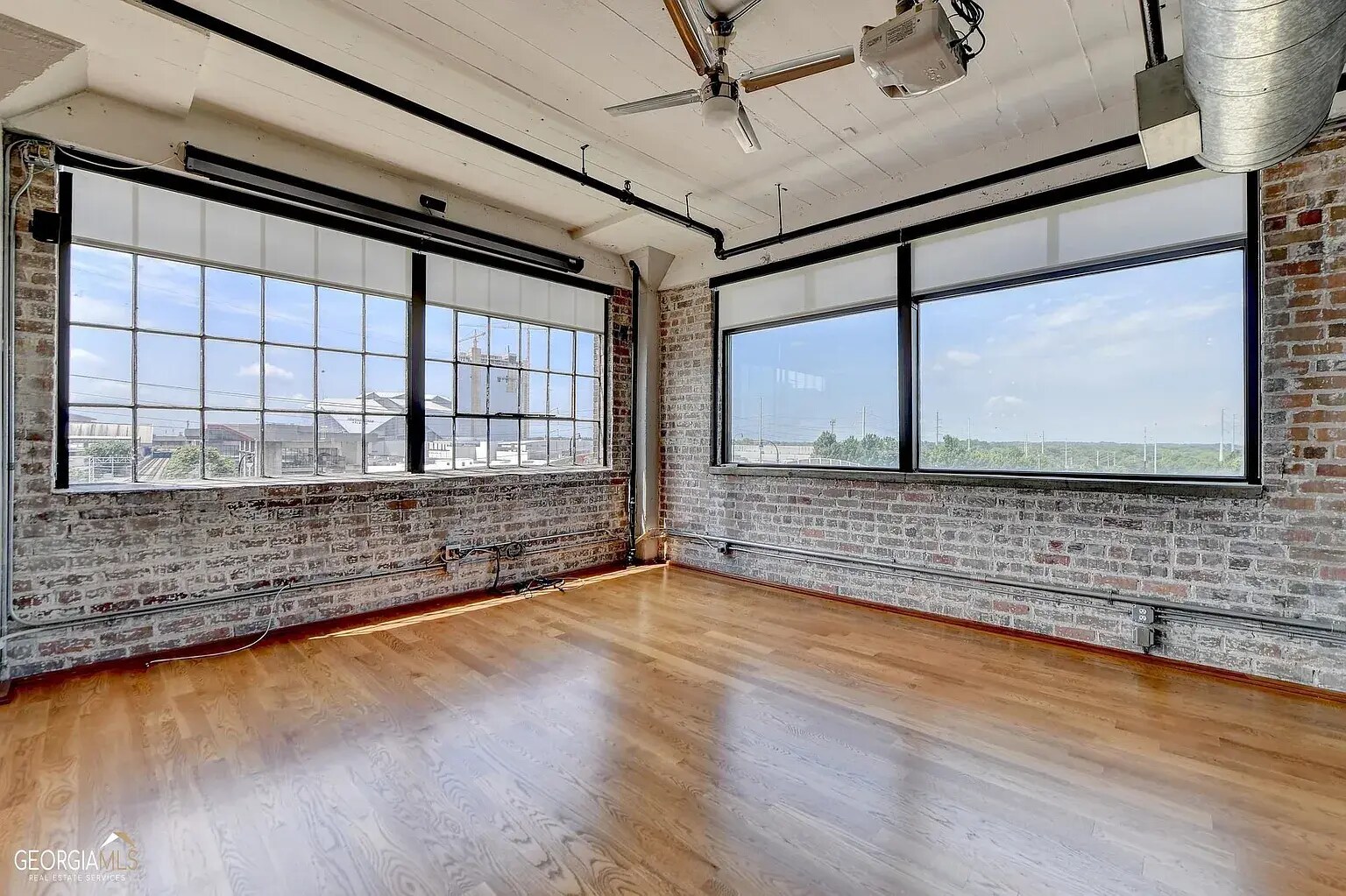 Building Photo - 426 Marietta St NW