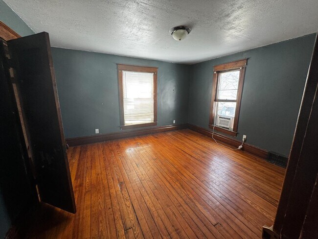 Building Photo - 1267 SW Harrison St