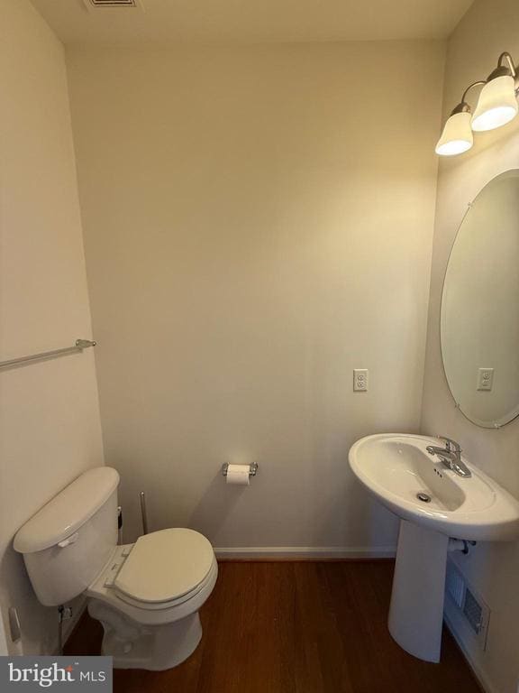 Building Photo - 120 Woodman Ct