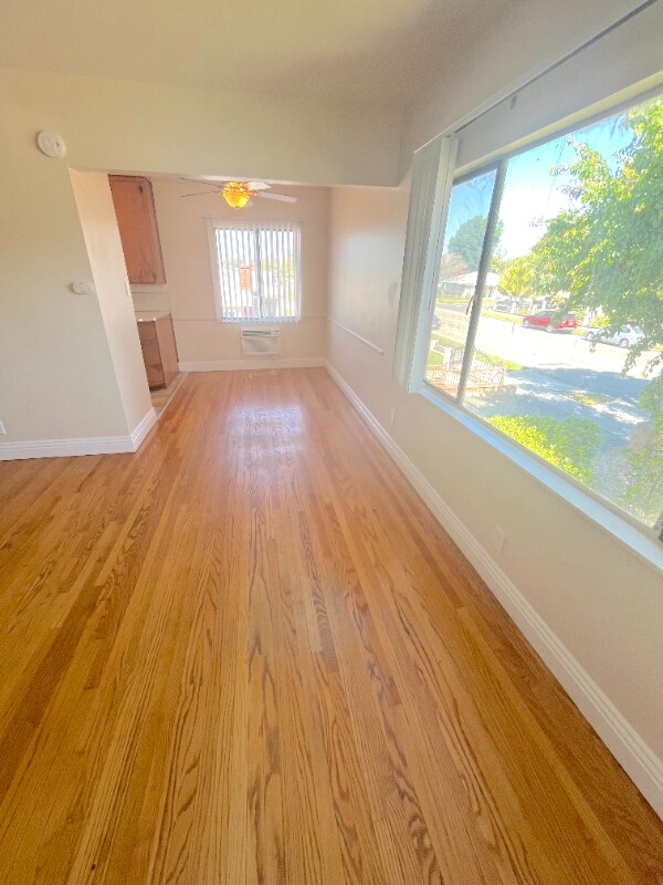 Building Photo - 513 W G St