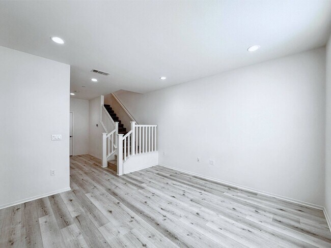 Building Photo - 3180 E Yountville Dr