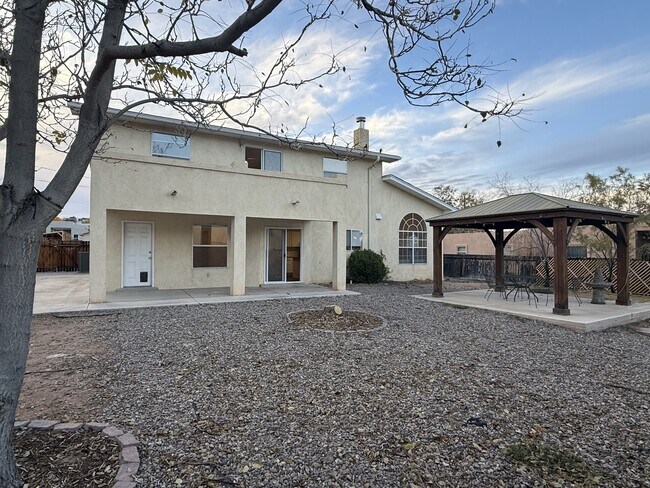 Building Photo - 10538 Olympic St NW