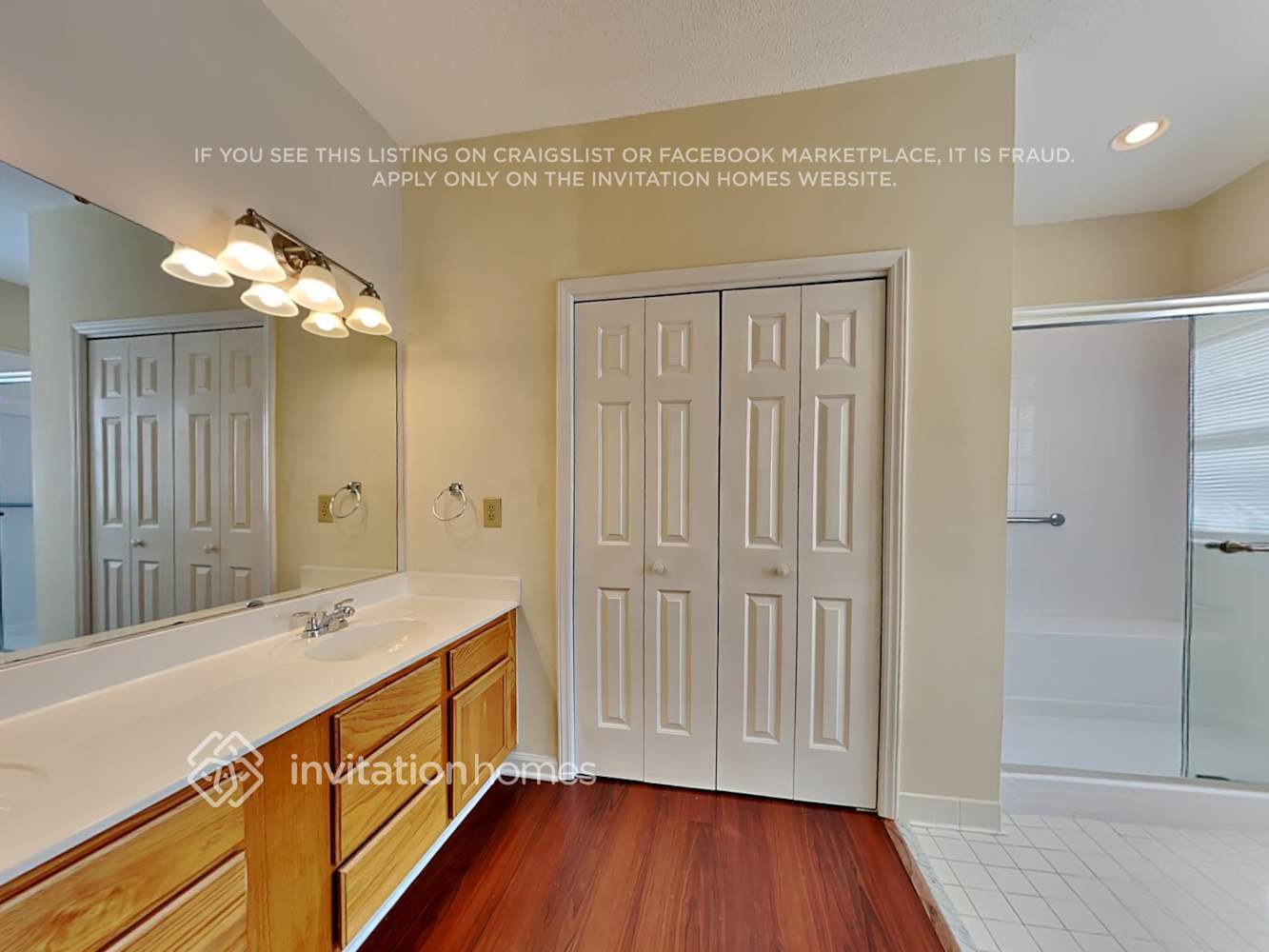 Building Photo - 3600 Willowtree Ln