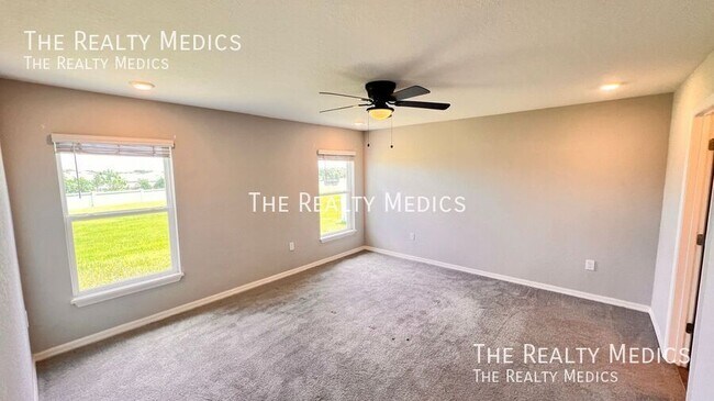 Building Photo - 1097 SILAS St