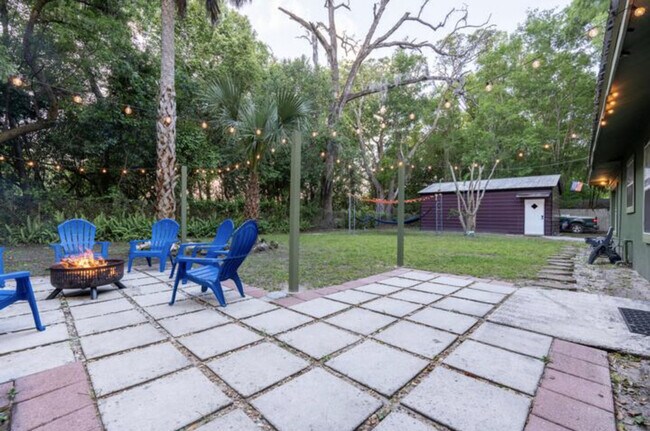 Building Photo - 2614 NW 8th St