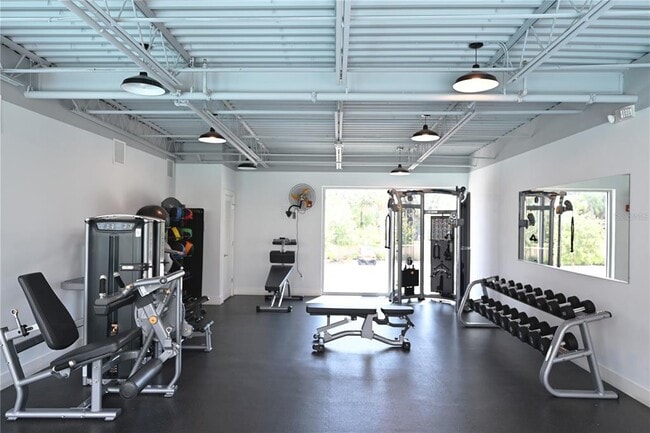 Building Photo - 1709 N Tamiami Trl