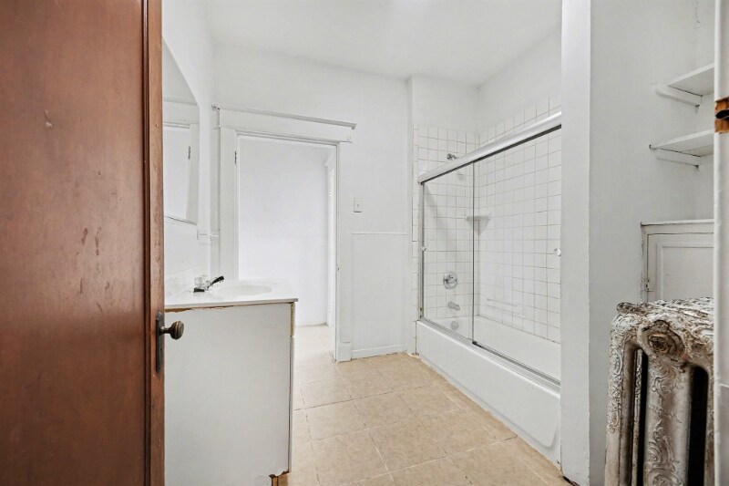 Building Photo - 37 Euclid St