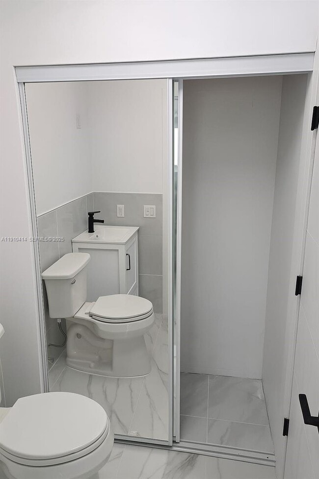 Building Photo - 9313 NW 24th Pl