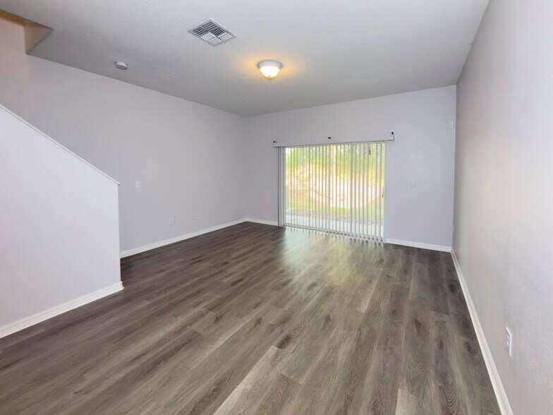 Building Photo - 4046 Mountain Chestnut Way