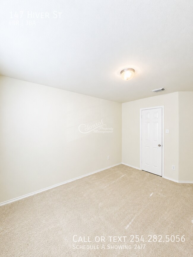 Building Photo - 147 Hiver St