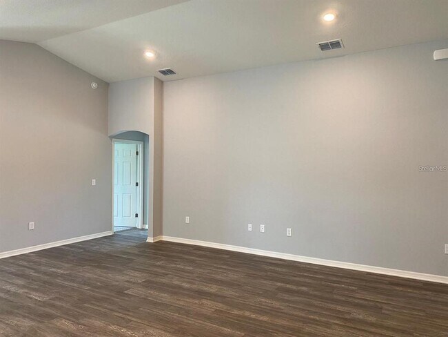 Building Photo - 6320 Gardner Dr