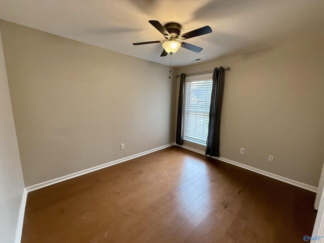 Building Photo - 122 Wyeth Dr