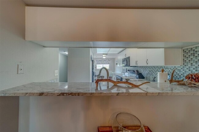 Building Photo - 9510 Harbor Greens Way