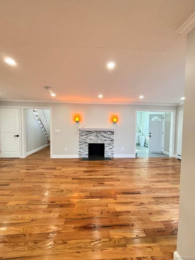 Building Photo - 70 Appletree Ln