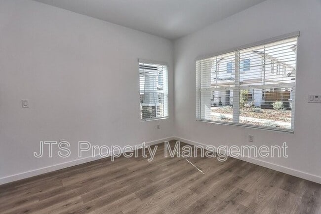 Building Photo - 4266 Aura Way