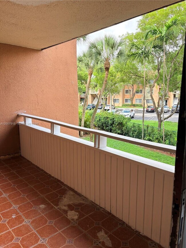 Building Photo - 17600 NW 68th Ave
