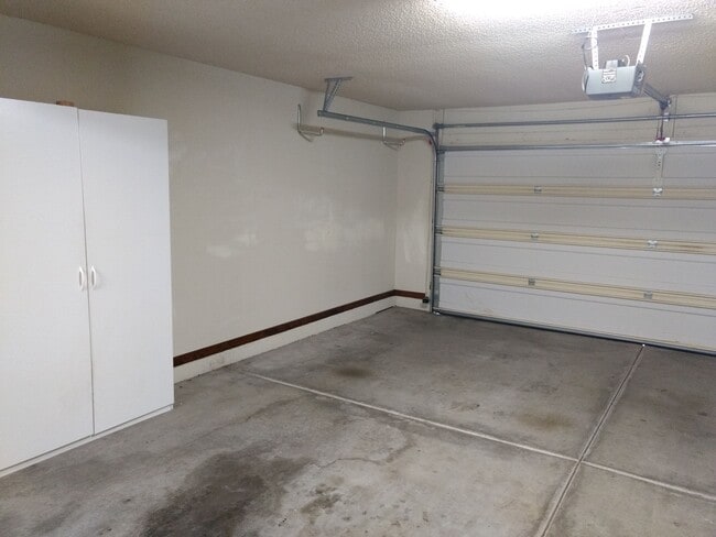 Building Photo - 15619 E Palisades Blvd