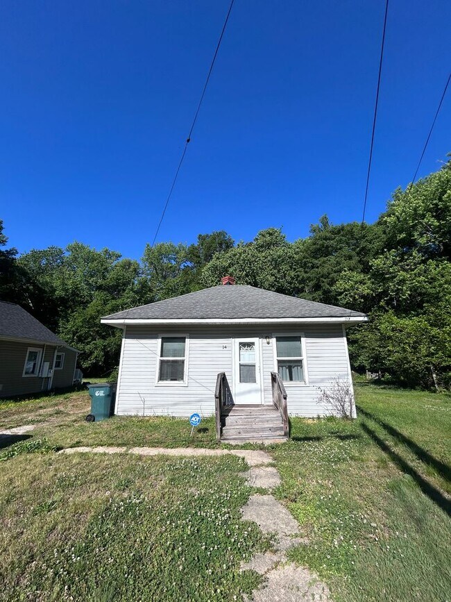 Building Photo - Fully Furnished Mid-Term Rental in Richmond’s East End