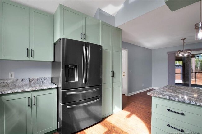 Building Photo - 906 Ponderosa Trail