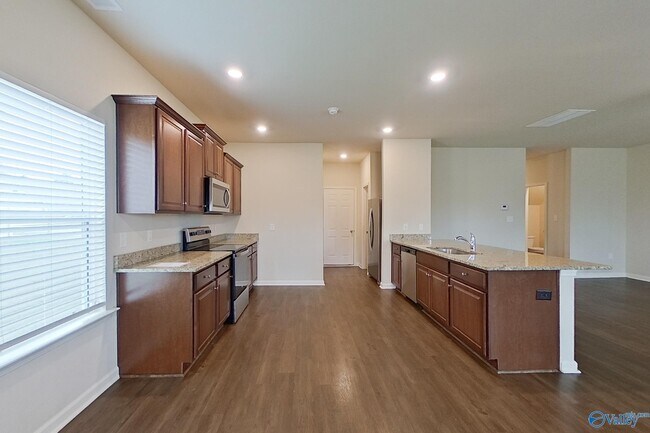 Building Photo - 1067 Pilgrim Ln