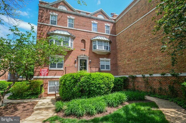 Primary Photo - 3631 38th St NW