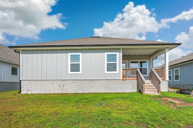 Building Photo - 134 Blooming Cv