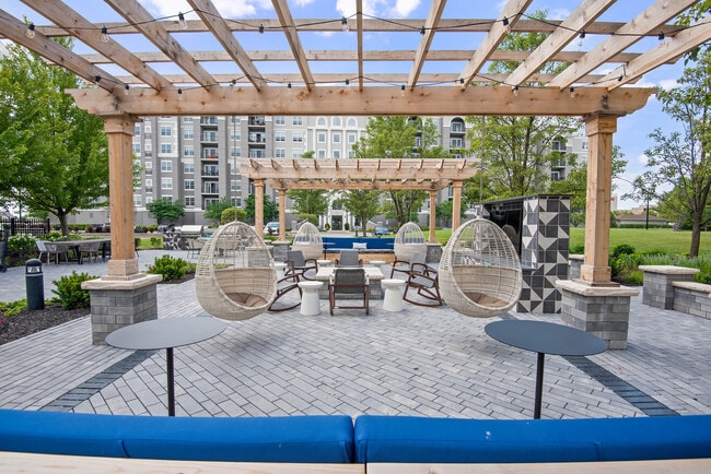 Building Photo - 1155 Museum Blvd