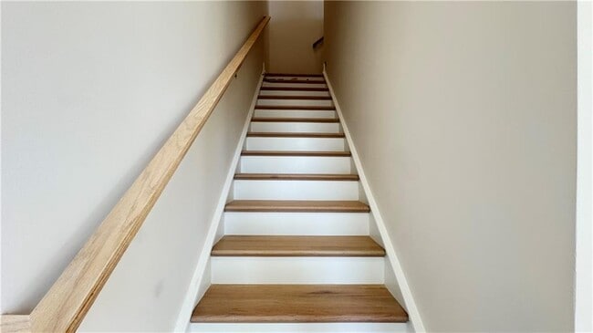 Building Photo - 2694 Evers Dr NE