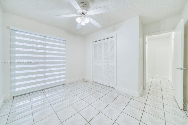 Building Photo - 3258 NW 35th St