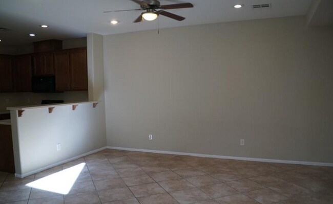 Building Photo - 9310 Quiet Mist Ct