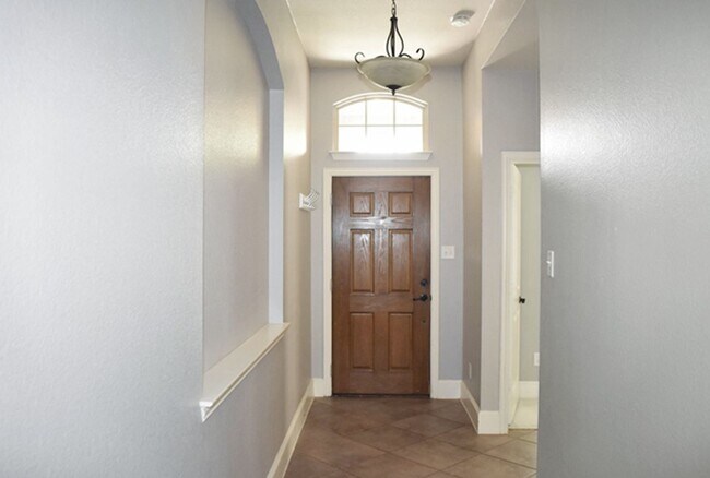 Building Photo - 10312 Colfax Dr