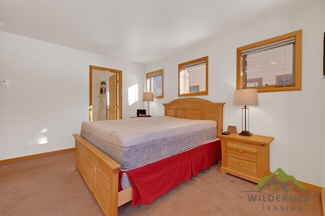 Building Photo - WINTER RENTAL-Beautiful 2 Bedroom Townhome Near Shops/Dining with Garage in Frisco, utilities inc...