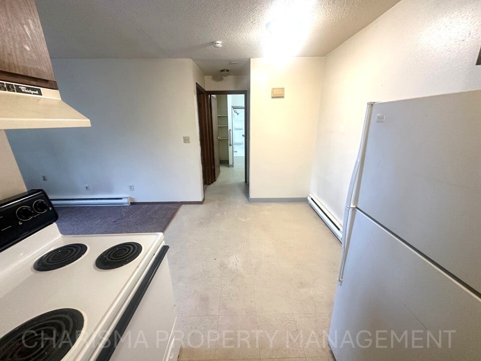 Building Photo - 513 N Main Ave