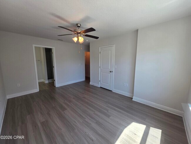 Building Photo - 106 Cascade Ln