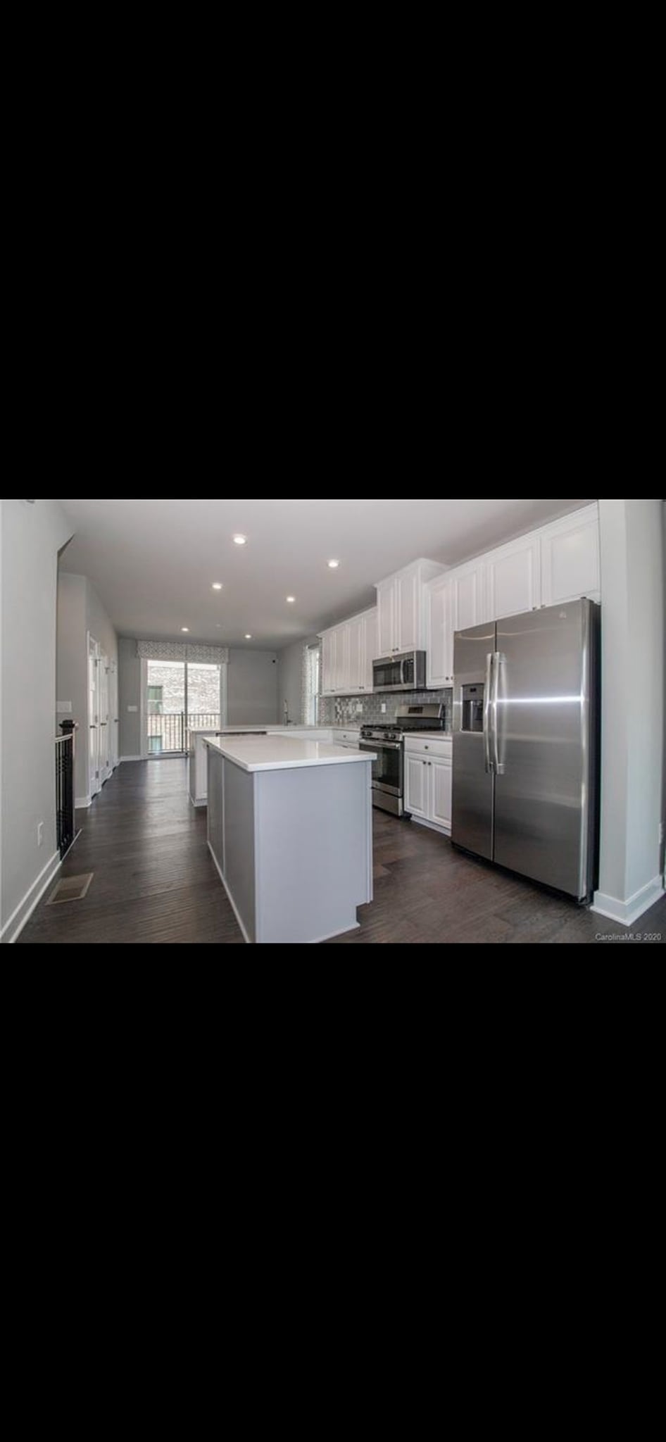 Building Photo - 458 W Tremont Ave