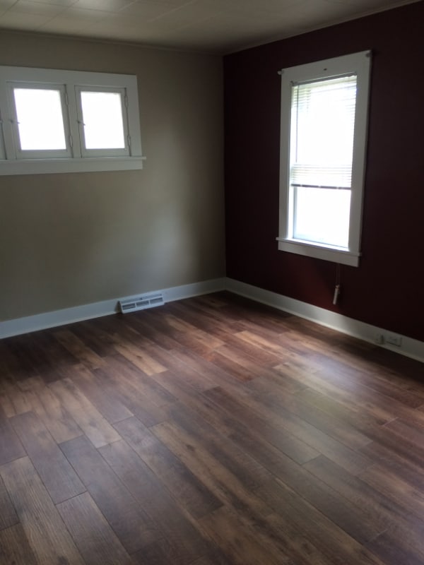 Building Photo - 1106 Charles St