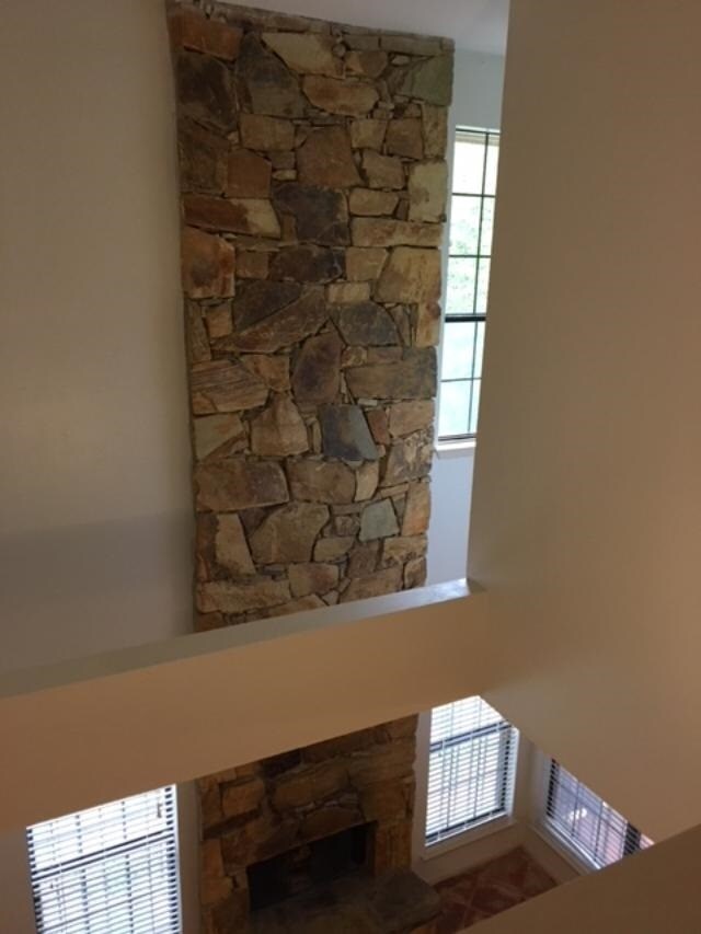 Building Photo - 200 Martingale