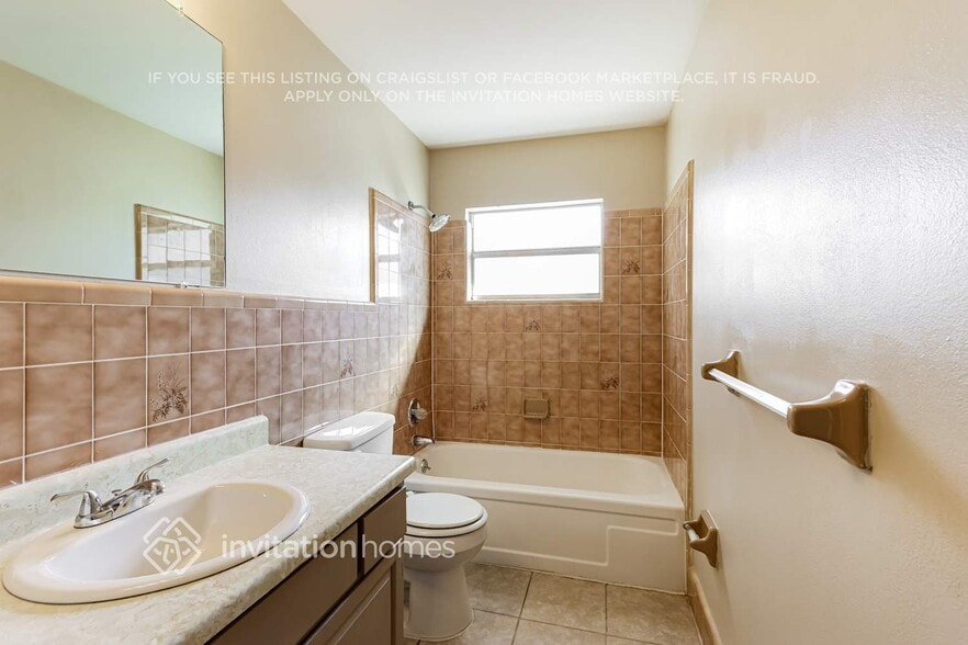 Building Photo - 568 Ironwood Dr