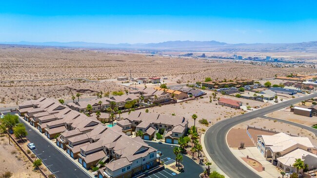 Building Photo - 3 BR + Bonus, Fully furnished, Includes Ut...