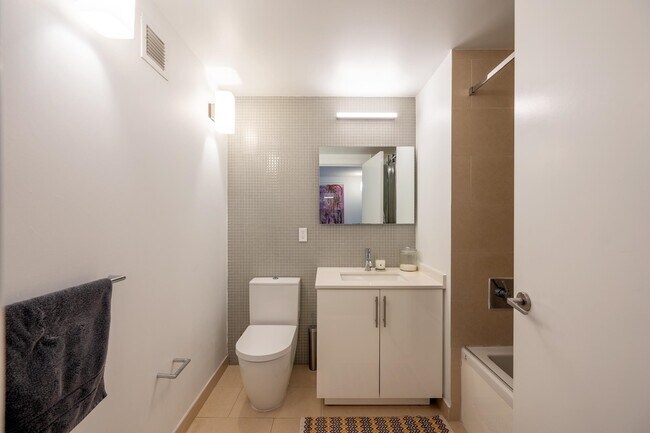 Building Photo - 50 Dey St