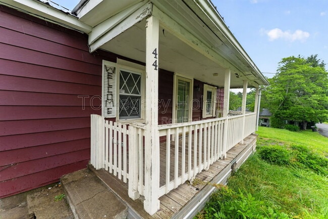 Building Photo - 44 Holbert Ave