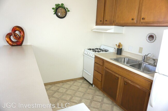 Building Photo - 2717 N 73rd St