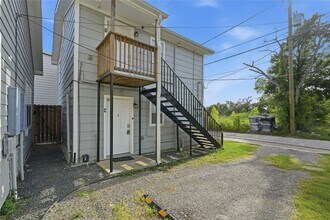 Building Photo - 2620 Delafield St