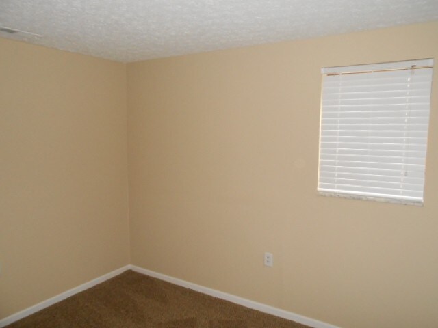 Building Photo - 6693 Jennyann Way